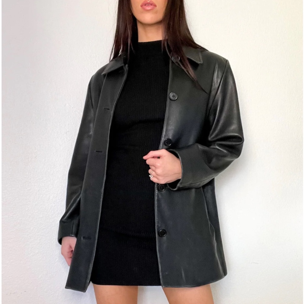 Danier Women’s Black Leather Oversized Jacket with Zip-out Winter Lining SZ L